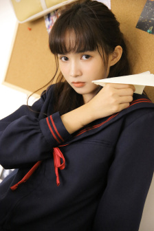 男朋友 伸进衣服